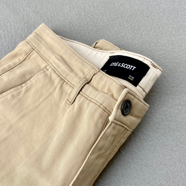 LYLE & SCOTT PANTALÓN SKINNY CHINO