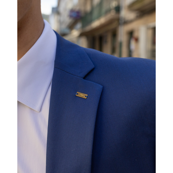 DR&N TRAJE 336/32121