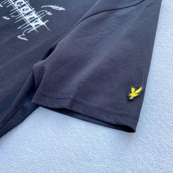 LYLE & SCOTT CAMISETA ANATOMY OF TYPE GRAPHIC