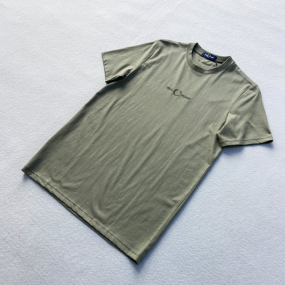 FRED PERRY CAMISETA BORDADA 2