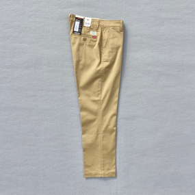 LEVI'S® CHINO STANDARD FIT