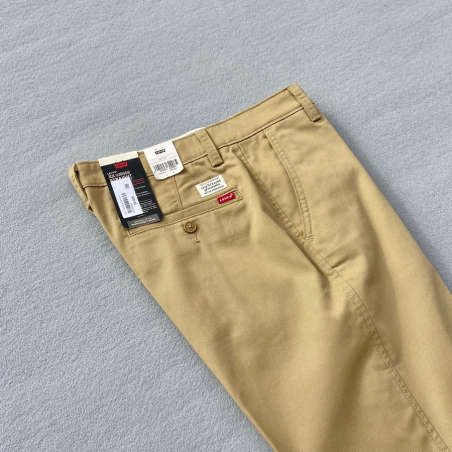 LEVI'S® CHINO STANDARD FIT