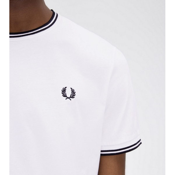 FRED PERRY CAMISETA TWIN TIPPED + MÁS COLORES