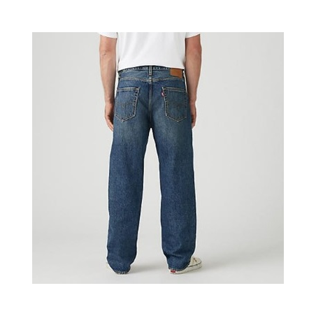 LEVI'S® VAQUERO 568™ LOOSE STRAIGHT AISLE SEAT