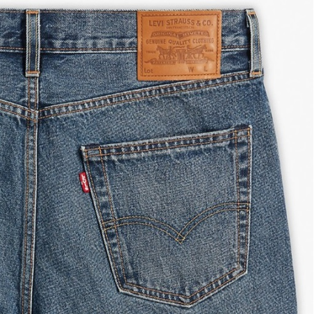 LEVI'S® VAQUERO 568™ LOOSE STRAIGHT AISLE SEAT