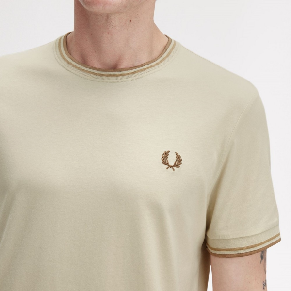 FRED PERRY CAMISETA CON FRANJAS + MÁS  COLORES