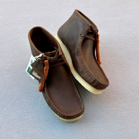 CLARKS BOTIN WALLABEE BOOT BEESWAX
