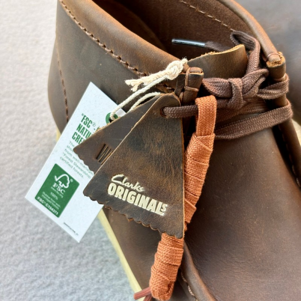 CLARKS BOTIN WALLABEE BOOT BEESWAX