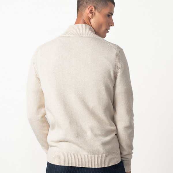 ETIEM JERSEY CUELLO ALTO CIERRE BOTONES