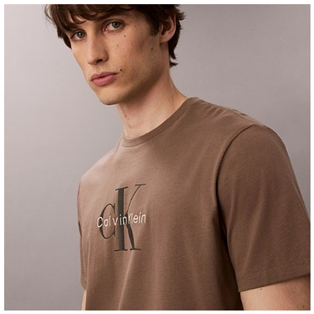 CALVIN KLEIN CAMISETA MONOLOGO CUELLO REDONDO