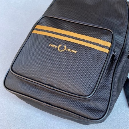 FRED PERRY MOCHILA L.2252
