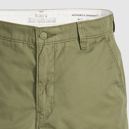 LEVI'S® BERMUDA CHINO RELAJADA