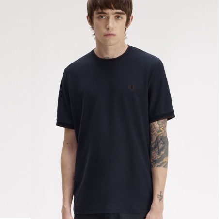 FRED PERRY CAMISETA CREPÉ CON RIBETE