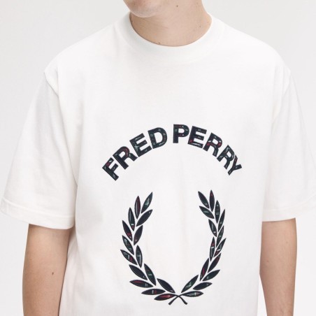 FRED PERRY CAMISETA APLIQUE LAUREL CON TARTÁN