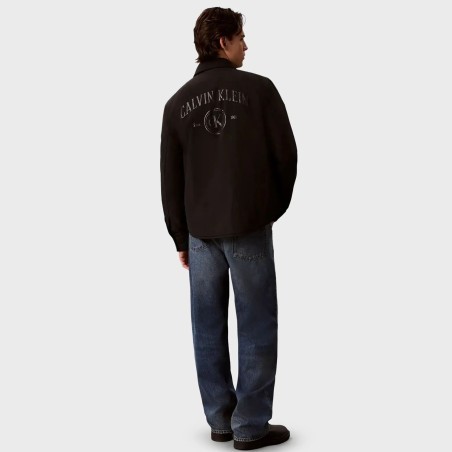 CALVIN KLEIN SOBRECAMISA ACOLCHADA LIGERA