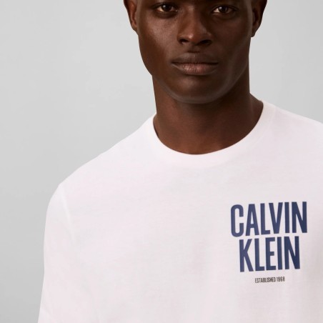 CALVIN KLEIN CAMISETA CON LOGO EN LA ESPALDA